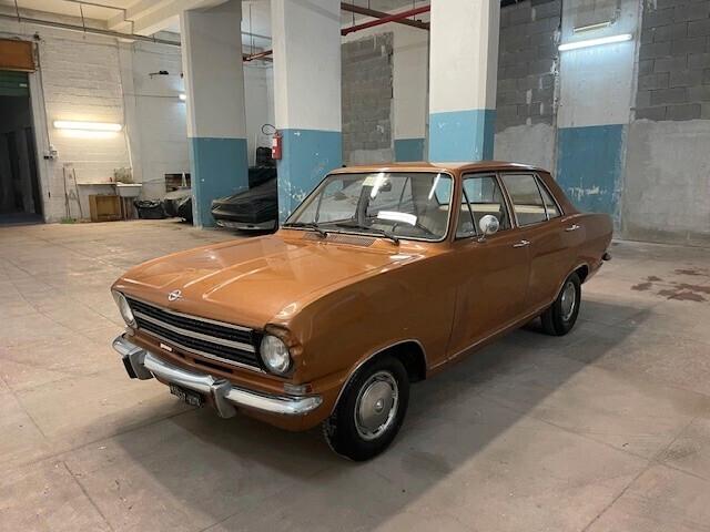 Opel Kadett Uniproprietario Vernice originale