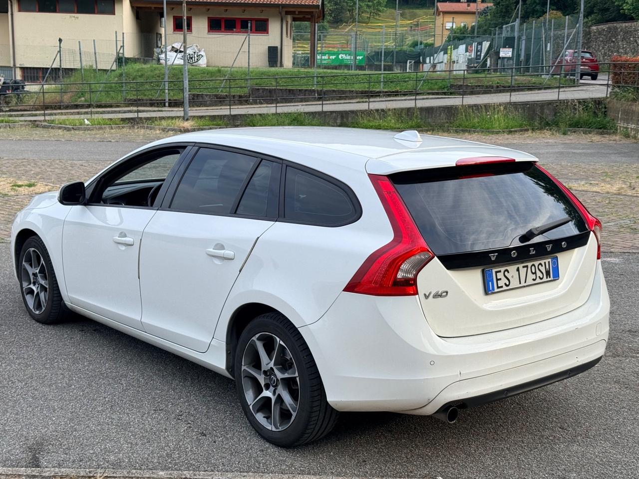 Volvo V60 1.6 diesel 114 cv euro 5B