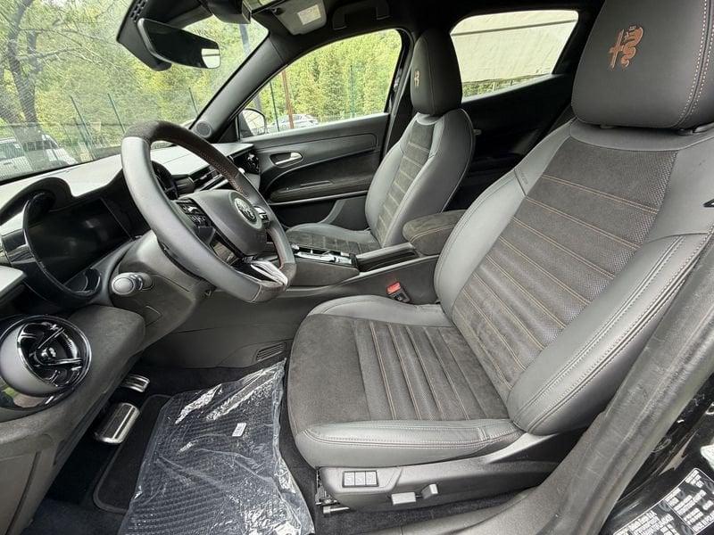 Alfa Romeo Junior 1.2 145 CV Hybrid eDCT6 Q4 Intensa