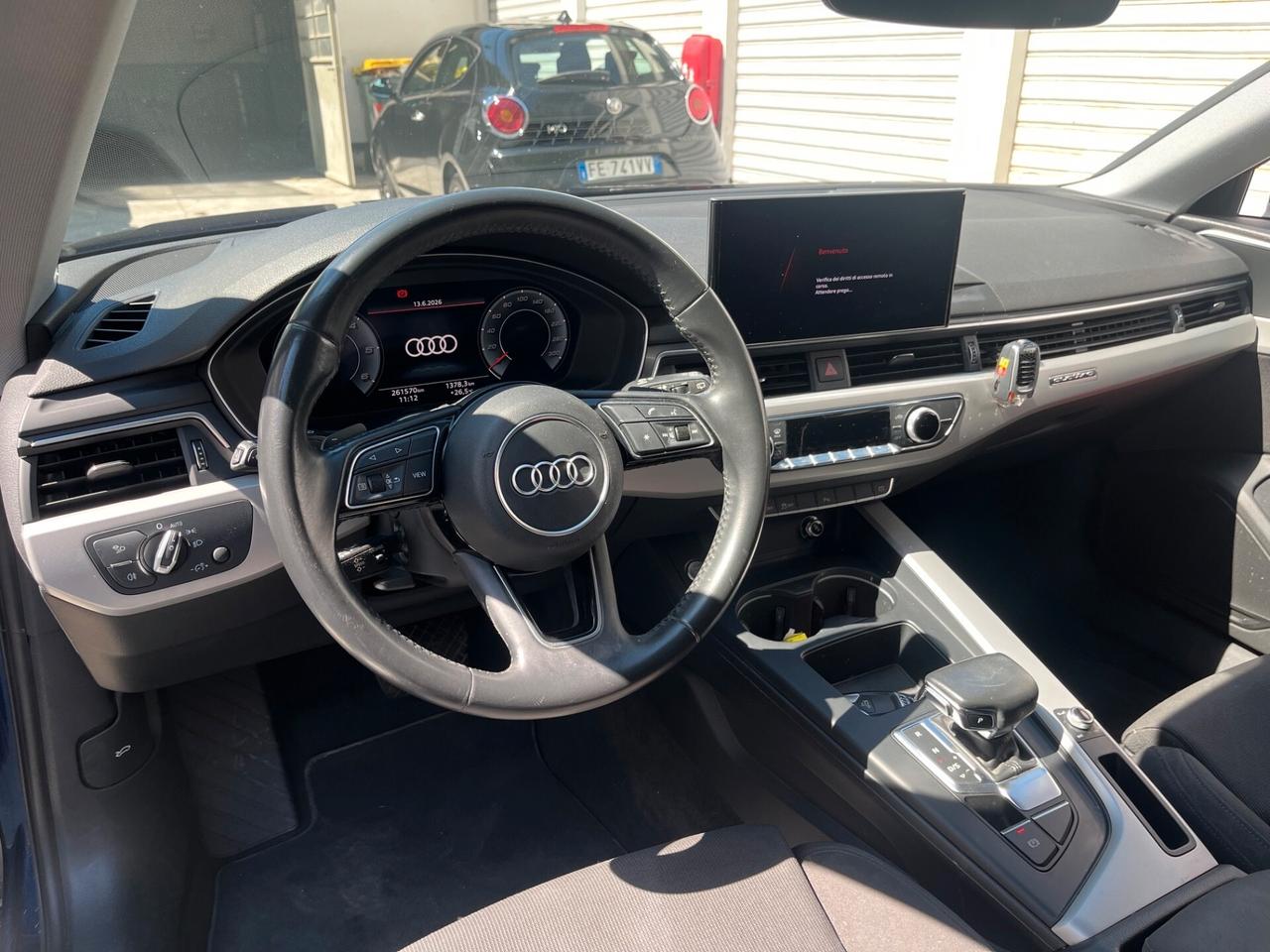 Audi A4 Avant 40 TDI quattro S tronic edition