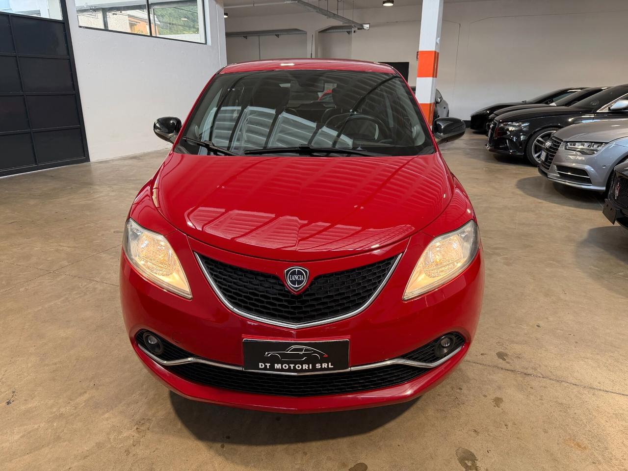 Lancia Ypsilon 1.2 Platinum UNICOPROPRIETARIO-NEOPATENTATI