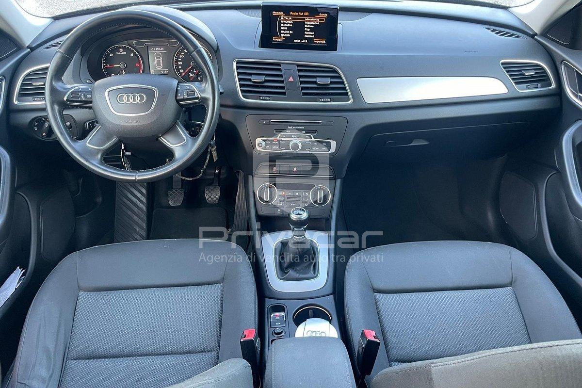 AUDI Q3 2.0 TDI 120 CV Business