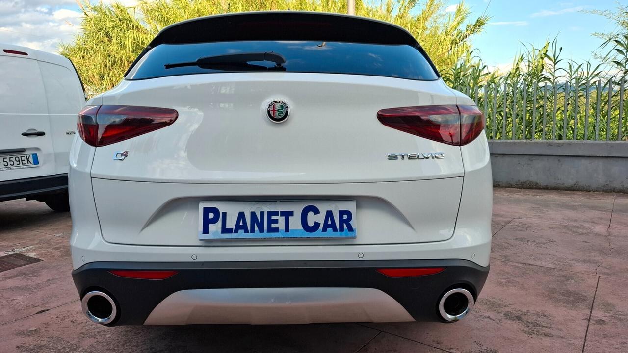 Alfa Romeo Stelvio 2.2 Turbodiesel 190 CV AT8 Q4 Executive -TETTO APRIBILE-CERCHI DA 19