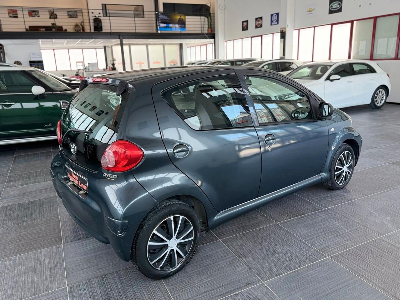 Toyota Aygo 1.0 Benzina 68cv 5porte sol 2006