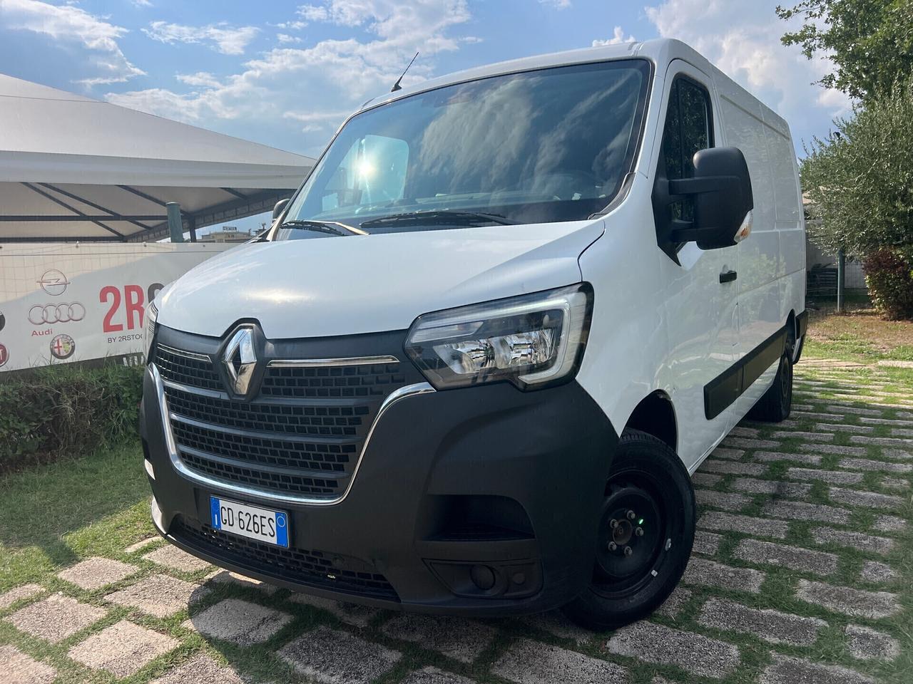 Renault Master T28 2.3dCi 135CV L1-H1-2021"UNIPRO"