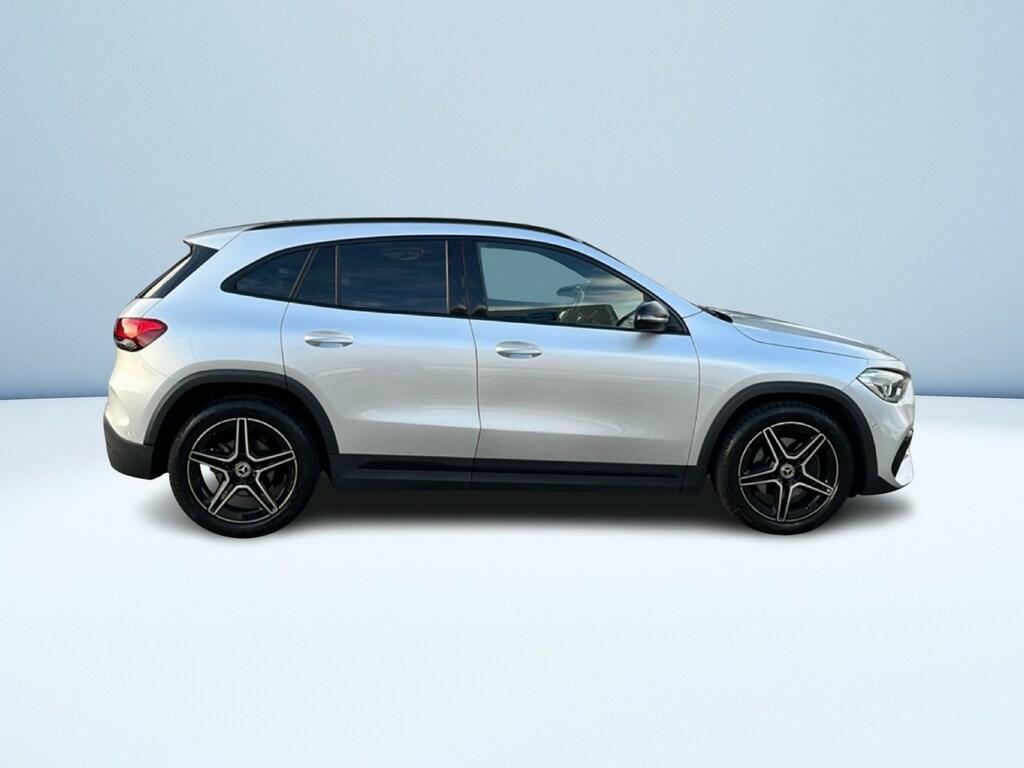 Mercedes GLA 200 200 D Premium 8G-DCT