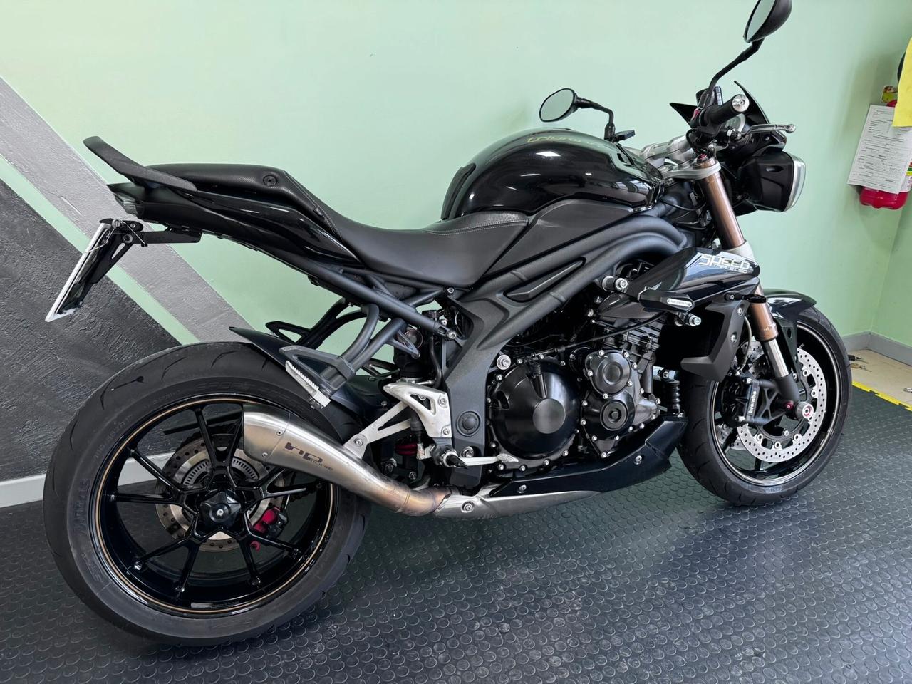 Triumph Speed Triple 1050
