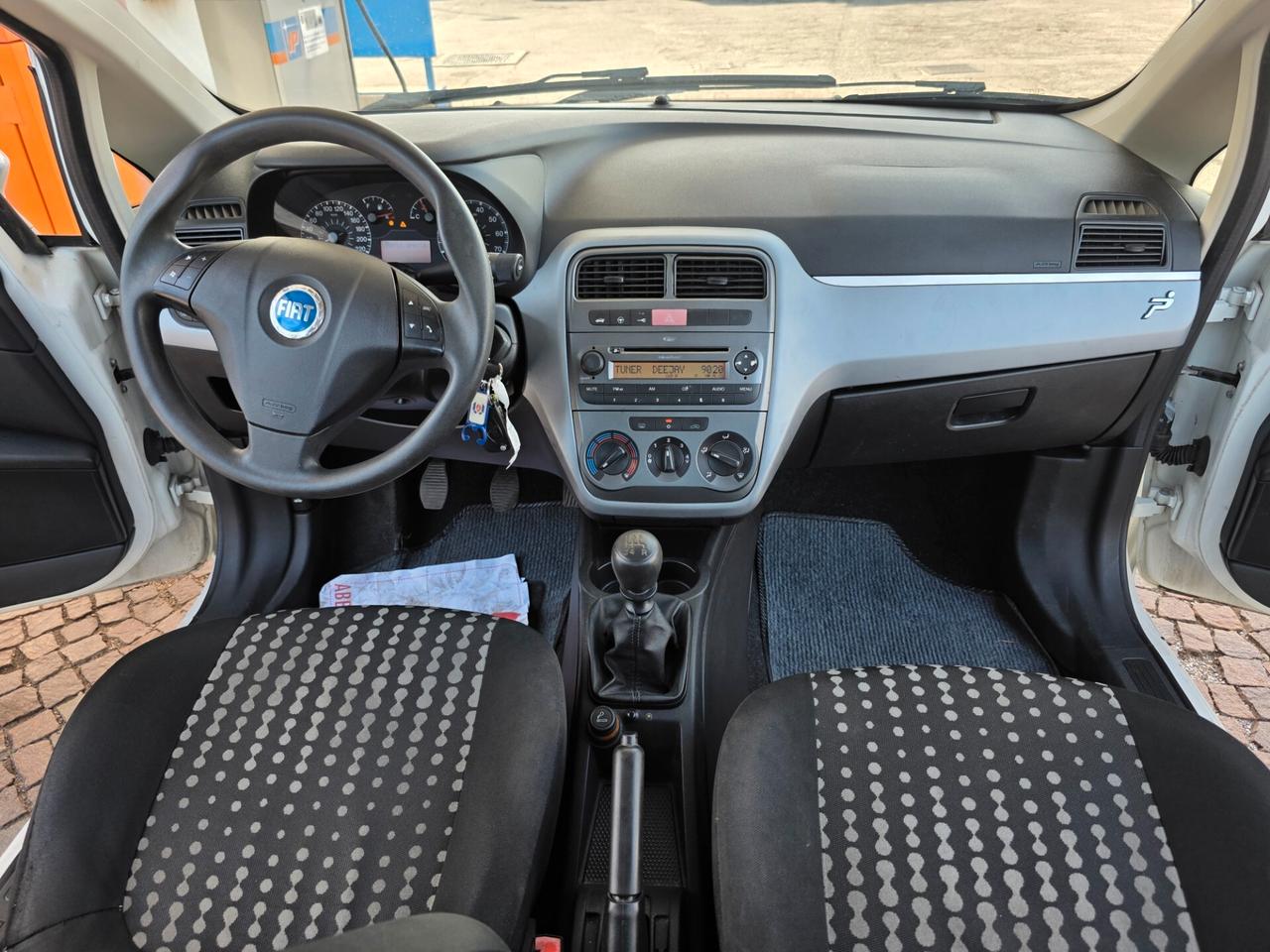 Fiat Grande Punto 1.2 5 porte con 182.000km Neopatentati ok