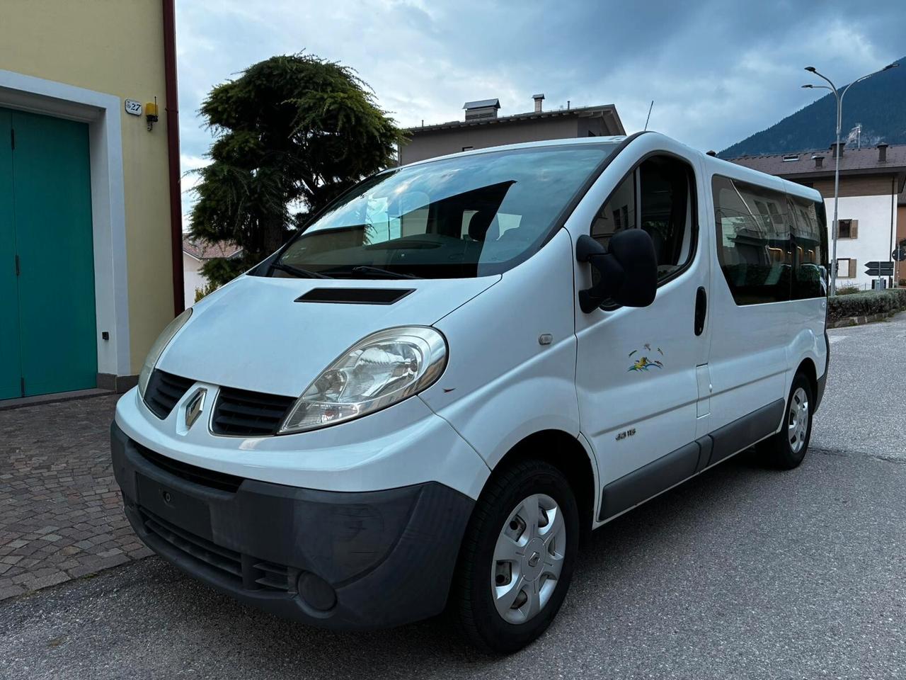 RENAULT TRAFIC 9 POSTI 2.0 DCi 115CV 6M
