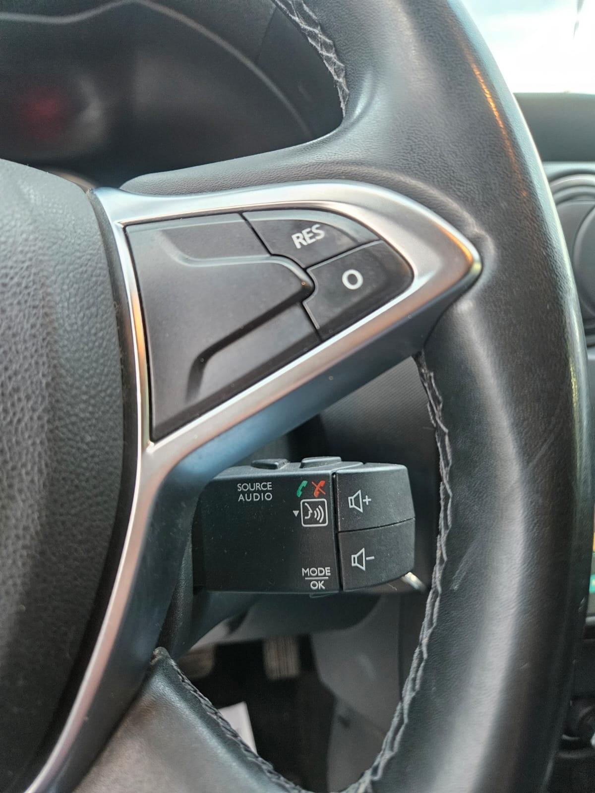 Dacia Duster 1.5 dCi 80kw 110cv FULL NAVI Retrocamera