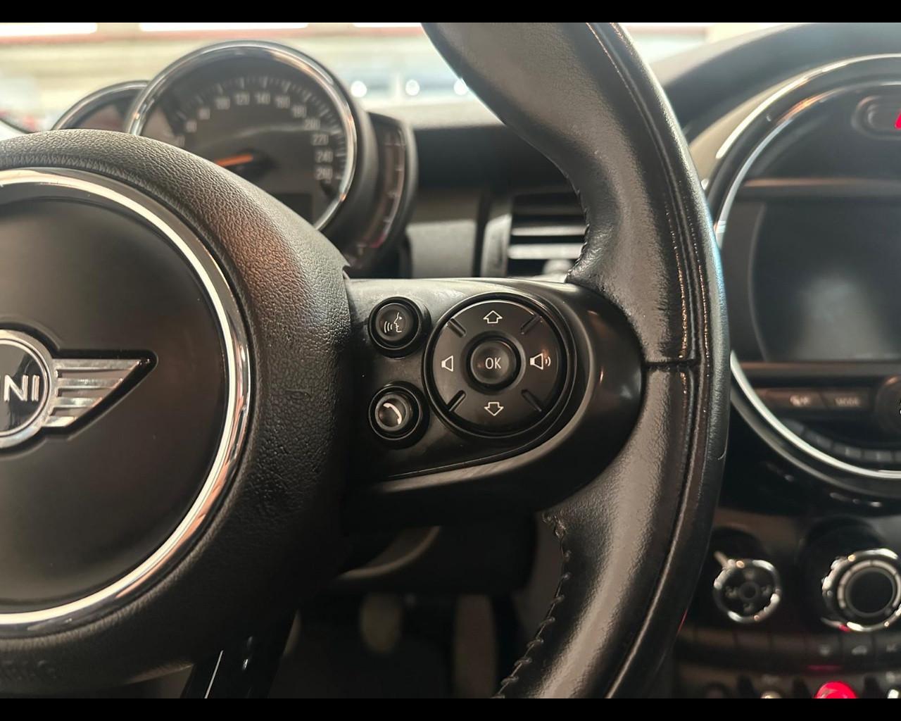 MINI Mini 5 porte (F55) - Mini 1.5 One 75 CV 5 porte