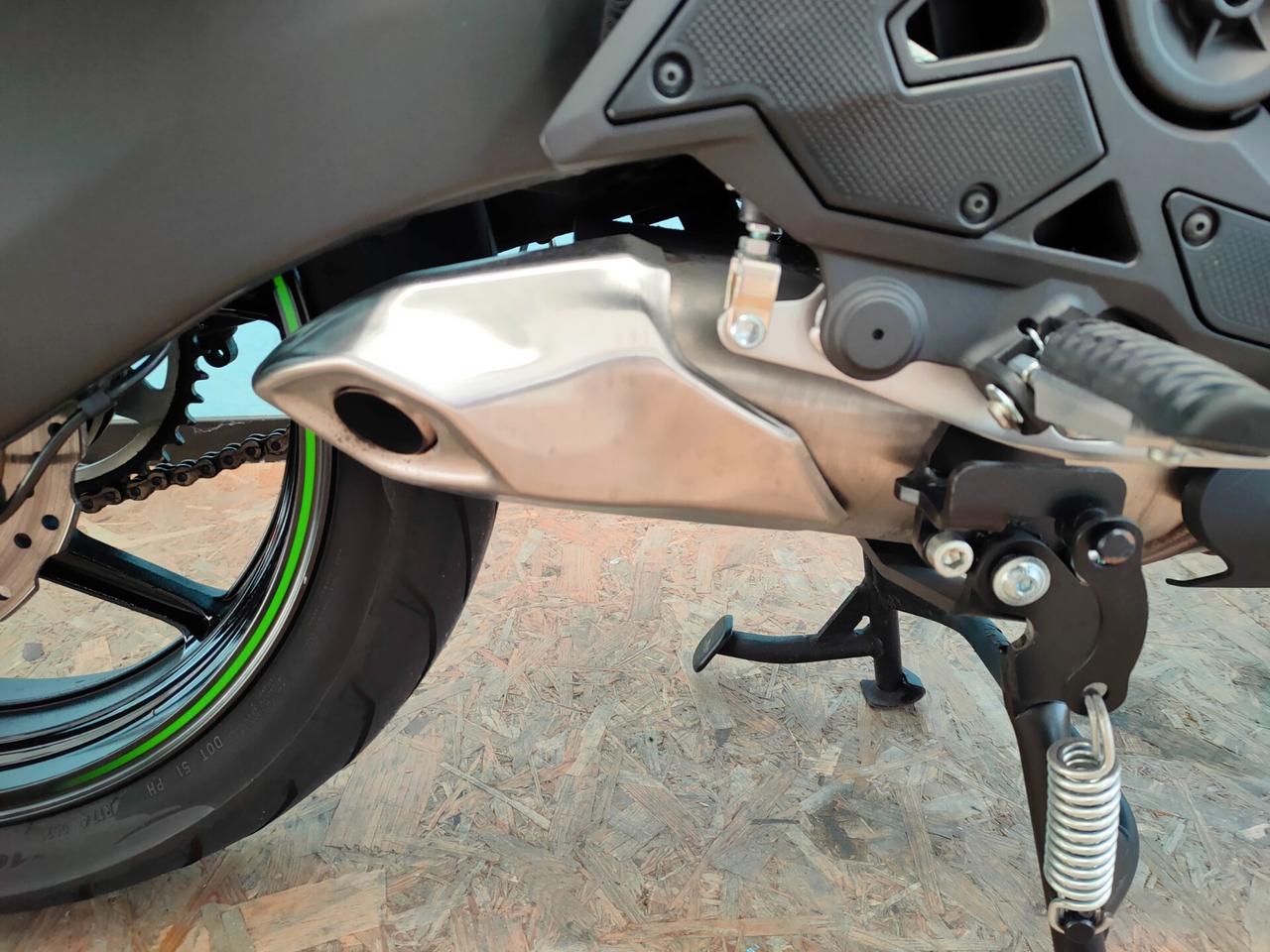 Kawasaki Versys 650 2018 con soli 24.000 km.