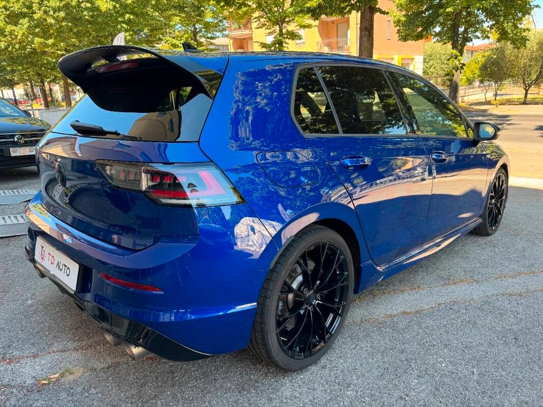 Volkswagen Golf Black Edition 2.0TSI 333cv - Akrapovic - Tetto - Pelle - Carbonio