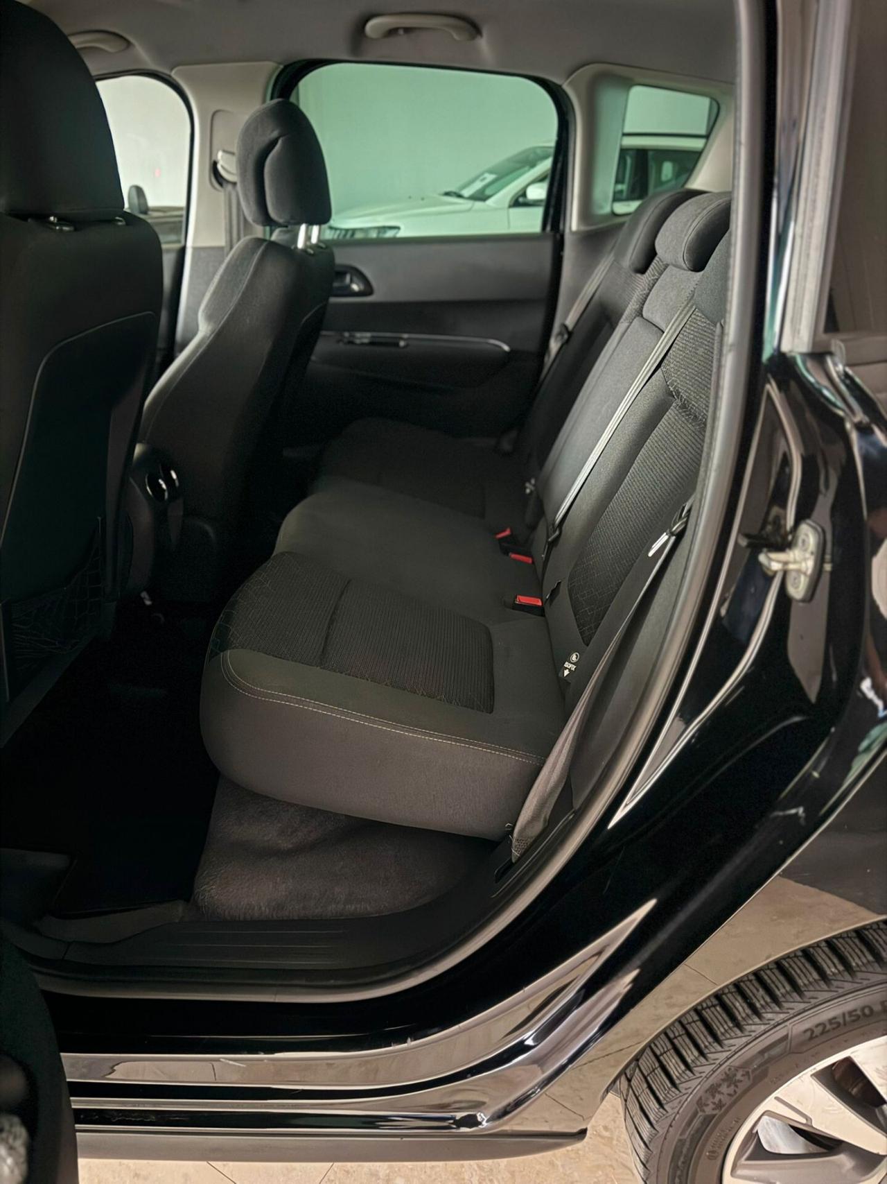 Peugeot 3008 1.6 HDi 115CV Business Cinghia e frizione nuove