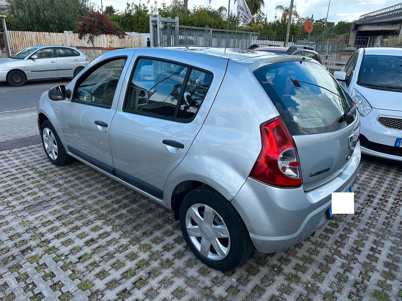 Dacia Sandero 1.2 16V GPL 75CV Embleme-12/2012