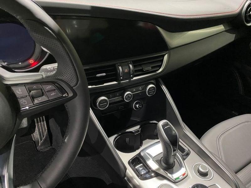Alfa Romeo Giulia 2.2 Turbodiesel 210 CV AT8 AWD Q4 Tributo Italiano