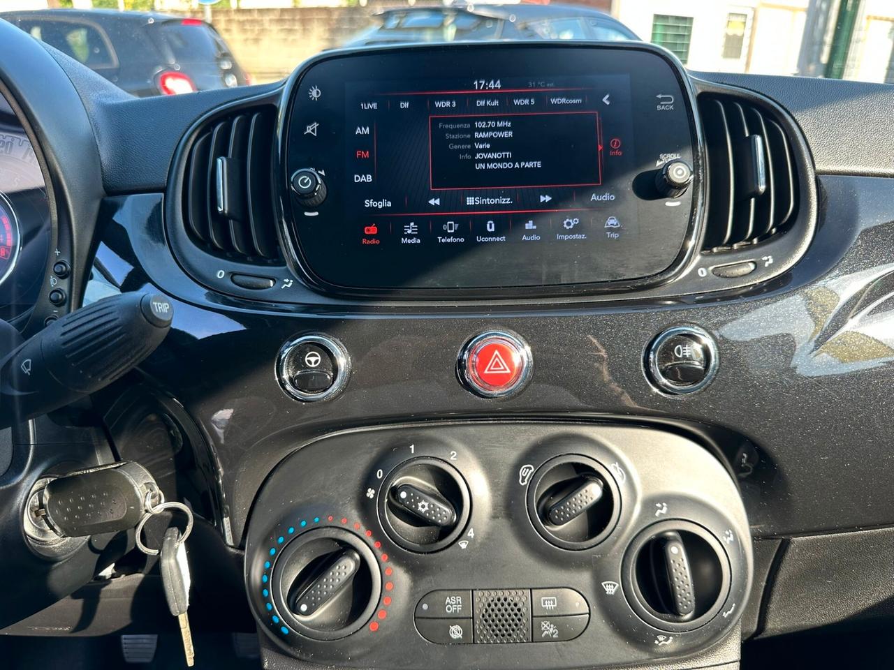 Fiat 500 C 1.0 Hybrid Lounge