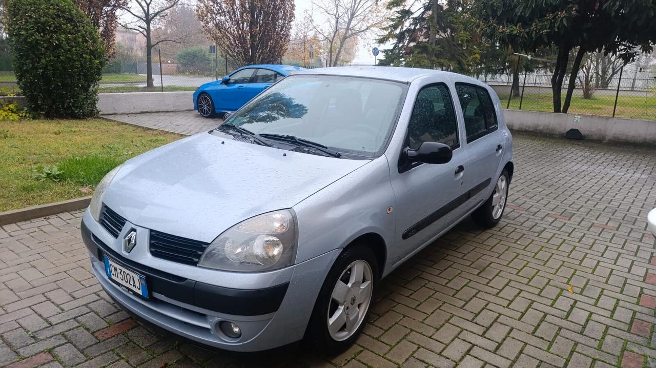Renault Clio 1.5 dCi 82CV OK NEOPATENTATI