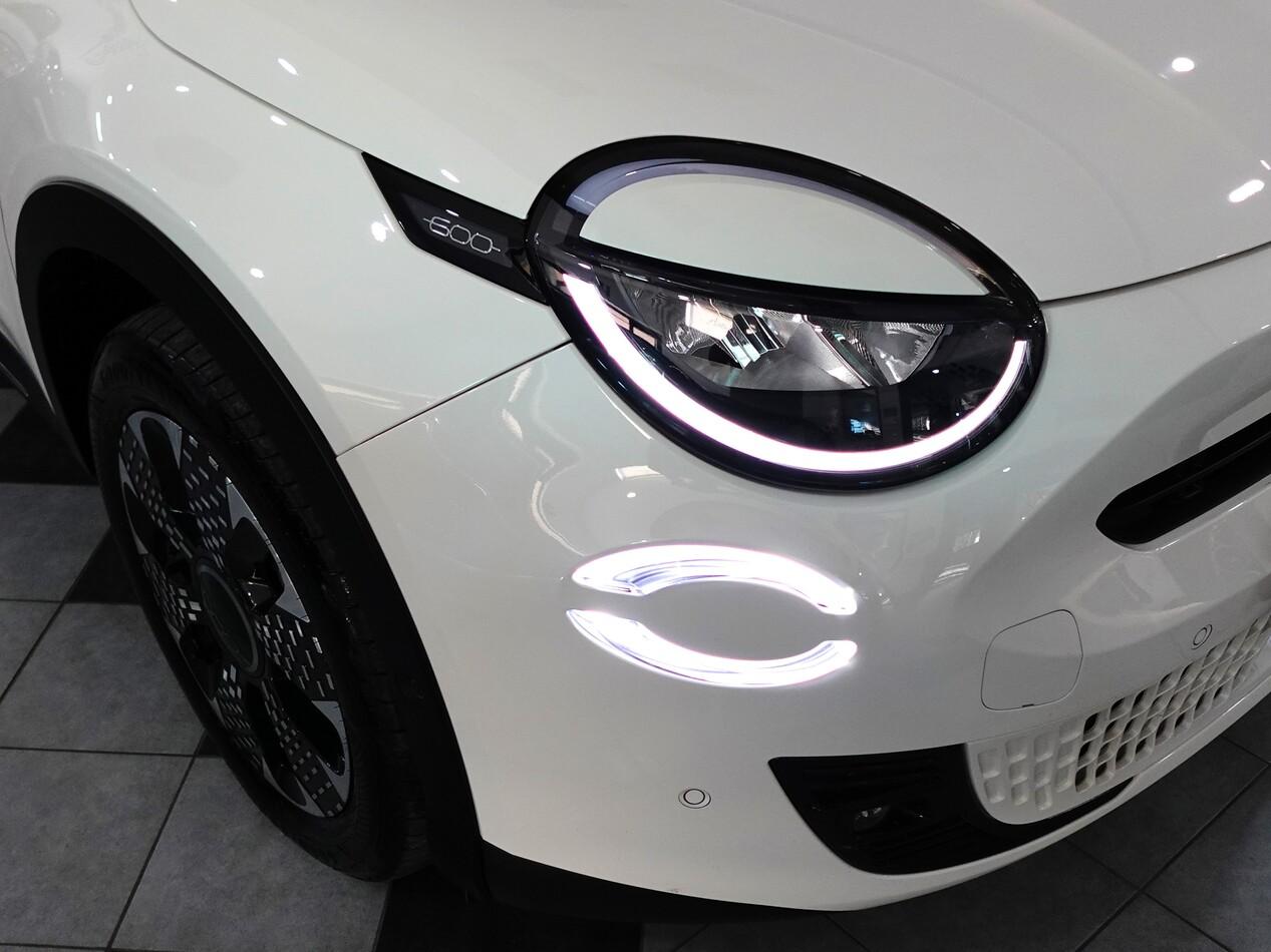 Fiat 600 1.2 HYBRID 145 CV LA PRIMA