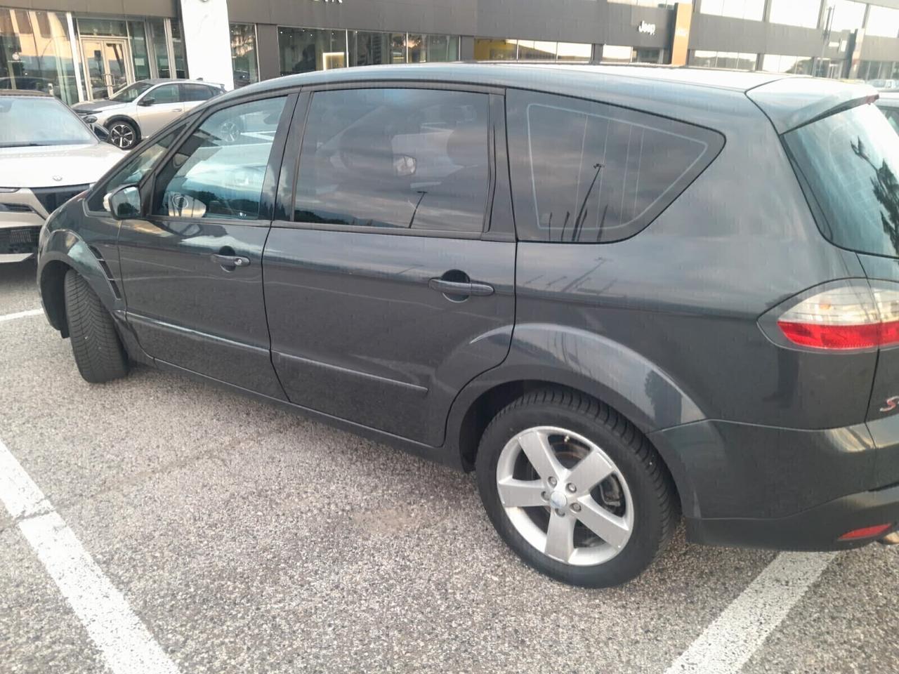 Ford S-Max 2.0 TDCi 131 CV automatico 7 posti