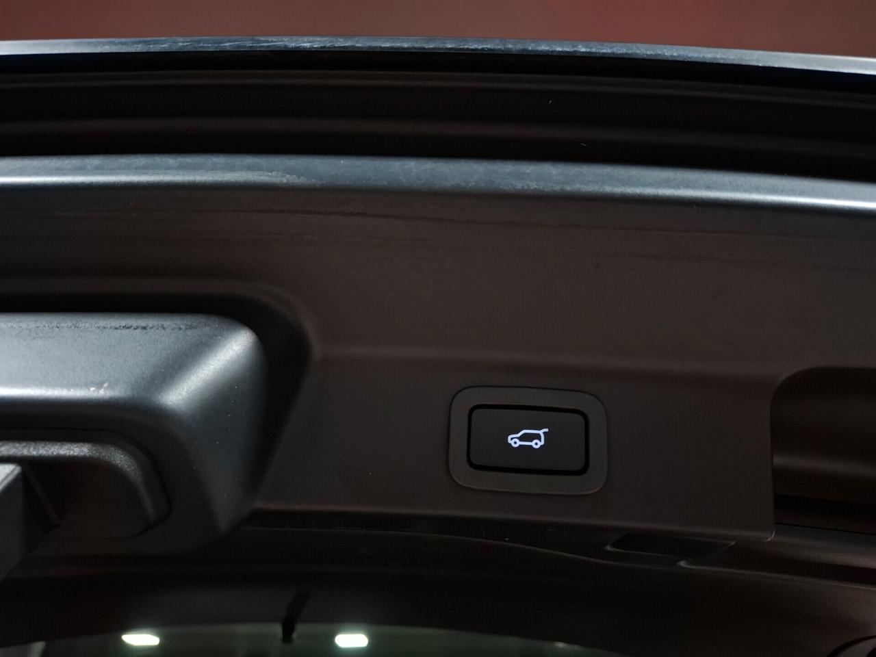 Jaguar F-Pace 2.0 D 180 CV euro 6