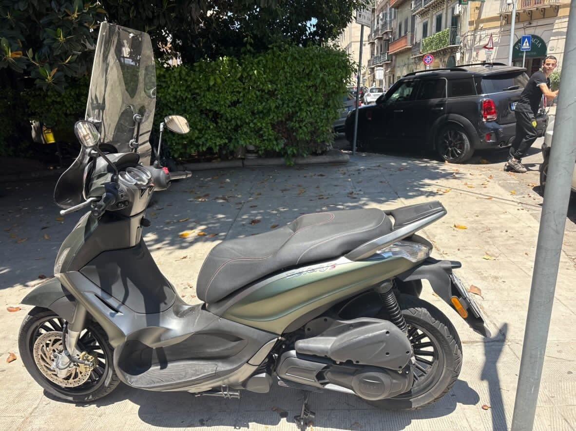 Piaggio Beverly 300 i.e.