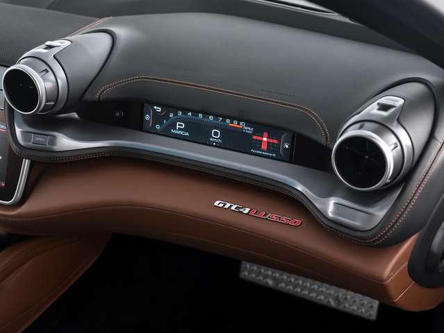 Ferrari GTC4 Lusso V12