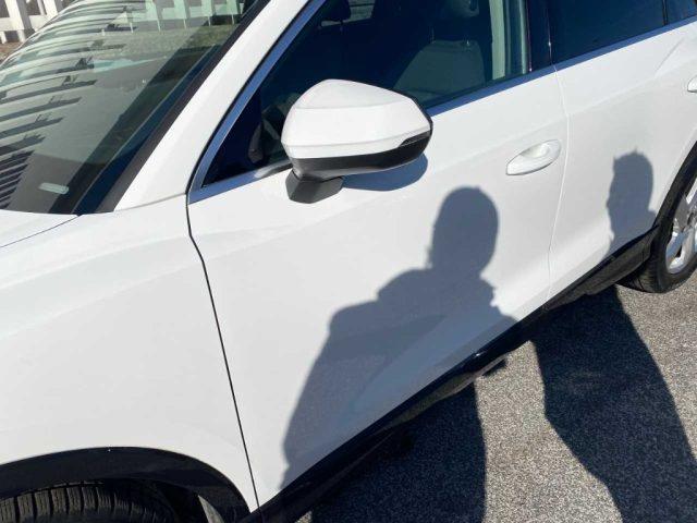 AUDI Q3 35 TDI Business Advanced