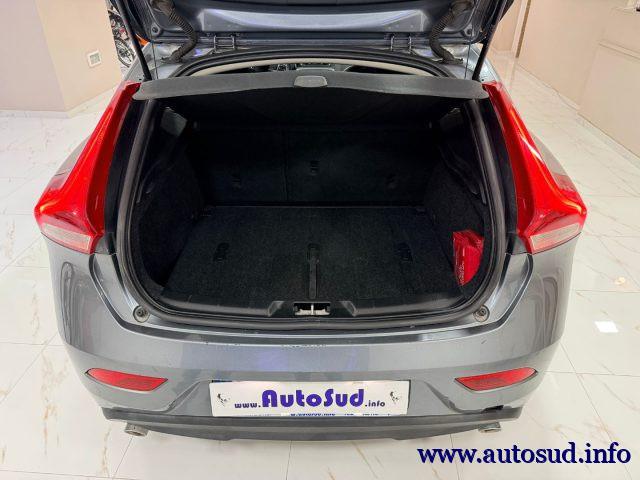 VOLVO V40 D2 Business