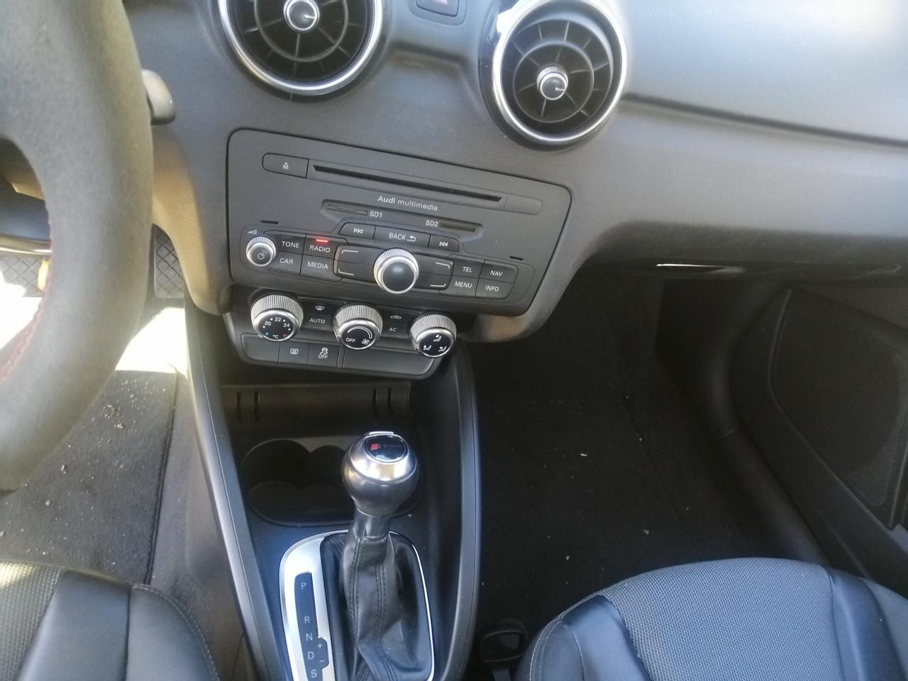 Audi A1 1.6 TDI S tronic S LINE.