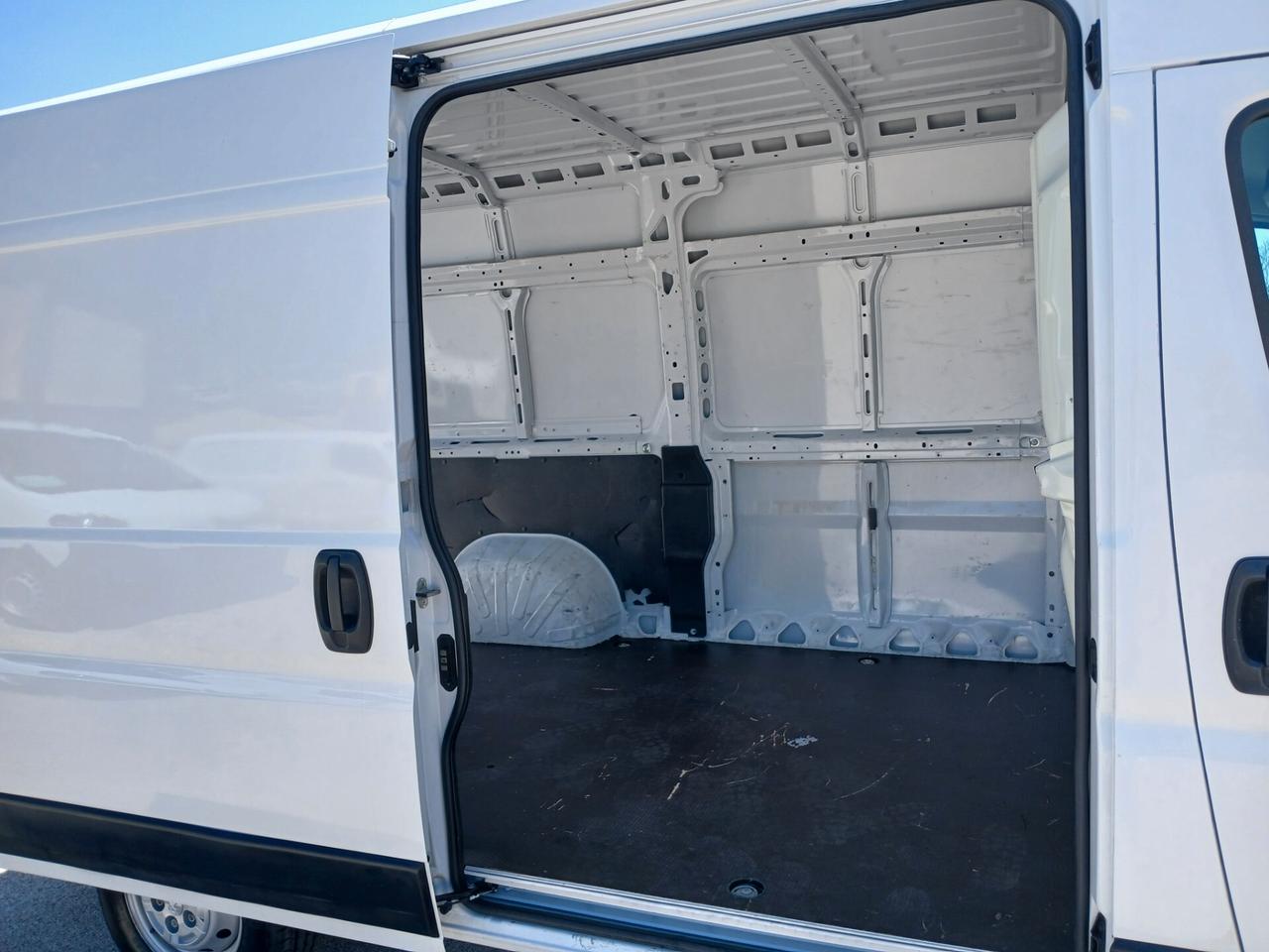 PEUGEOT BOXER 2.2 BLUEHDI 140CV L2 H2 2021
