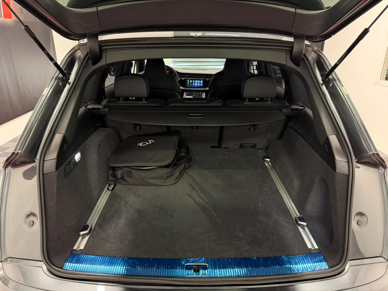 Audi Q7 55 TFSI e S-Line IVA ESPOSTA