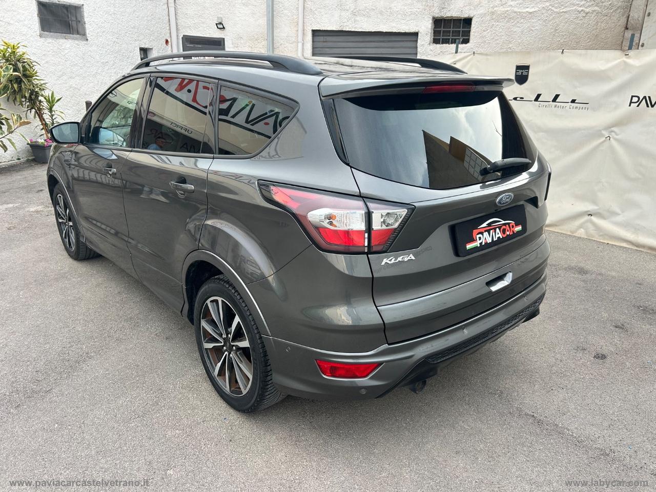 FORD Kuga 2.0 TDCI 150CV S&S 2WD ST-Line Bus.