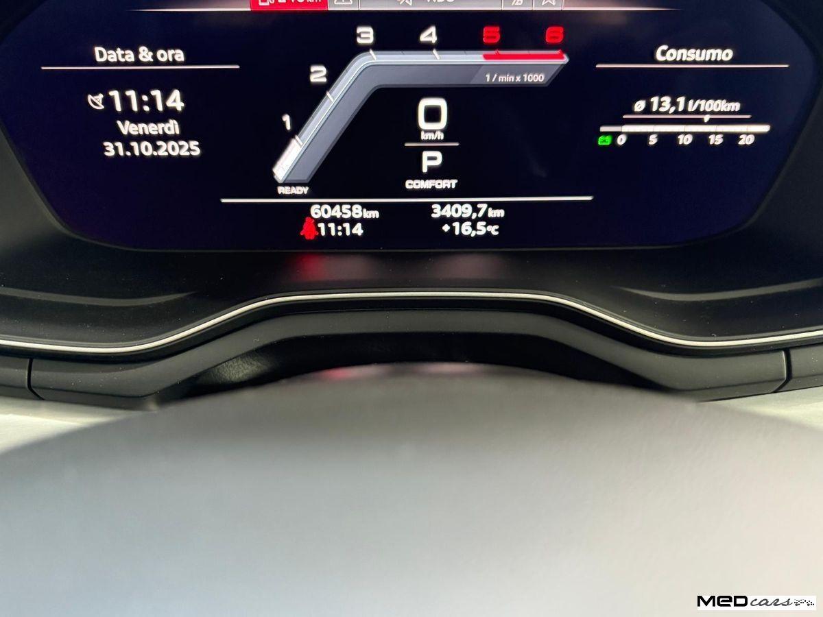 AUDI - A4 Avant - 40 TDI quattro S tr. S line ed.