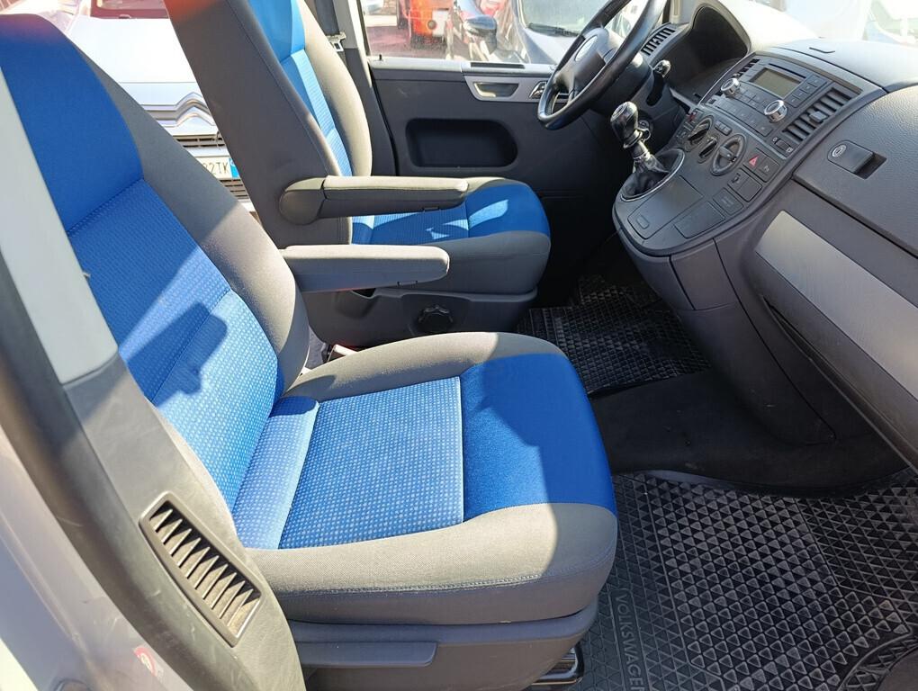 Volkswagen T5 Multivan 2.5 TDI 4Motion