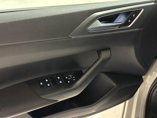 VOLKSWAGEN Taigo 1.0 TSI 110 CV DSG R-Line