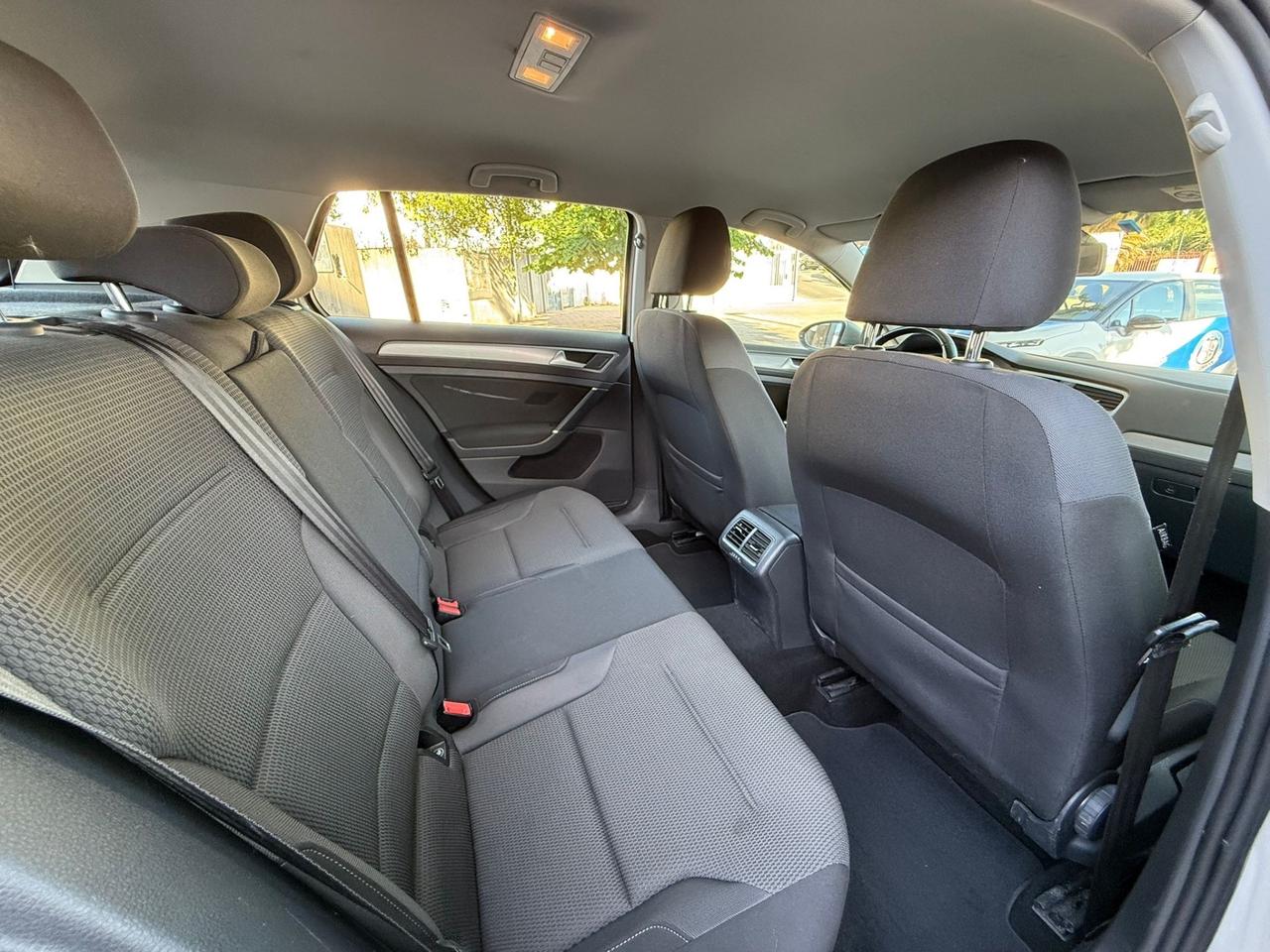 Volkswagen Golf 1.6 TDI DISTRIBUZIONE FATTA!