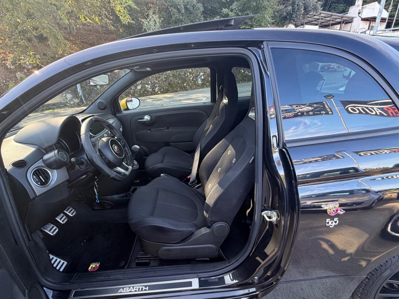 Abarth 595 C 1.4 Turbo T-Jet 180 CV Competizione