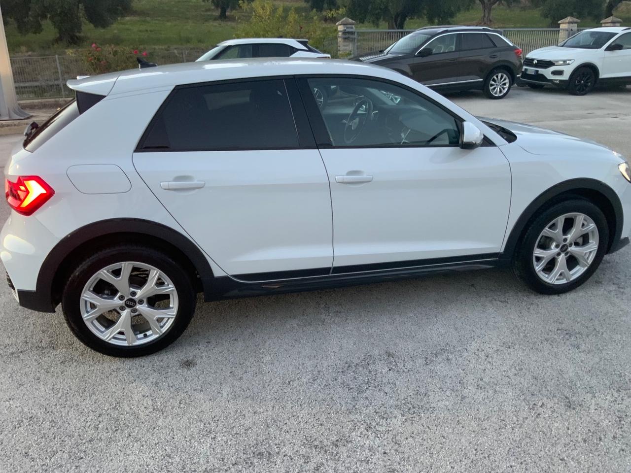 Audi A1 allstreet 30 TFSI Identity Contrast