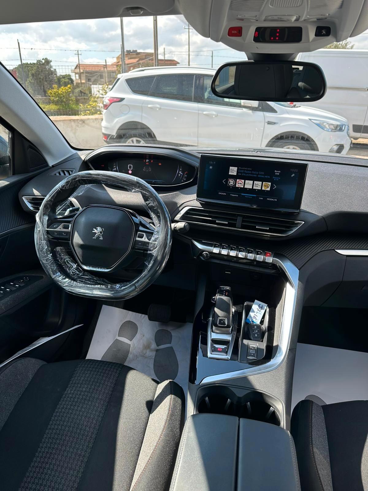 Peugeot 3008 BlueHDi 130 S&S EAT8 Active Business