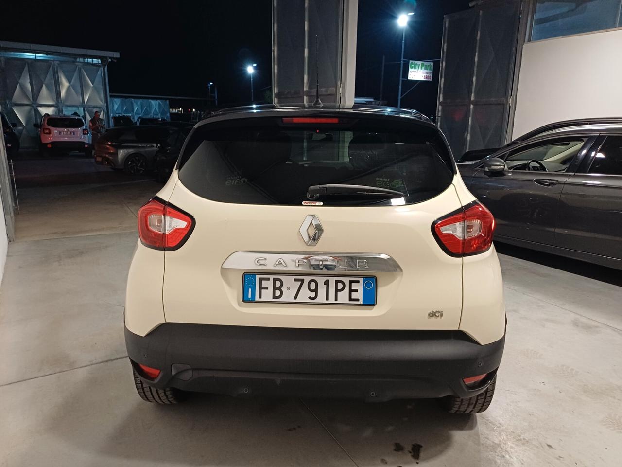 Renault Captur dCi 8V 90 CV R-Link