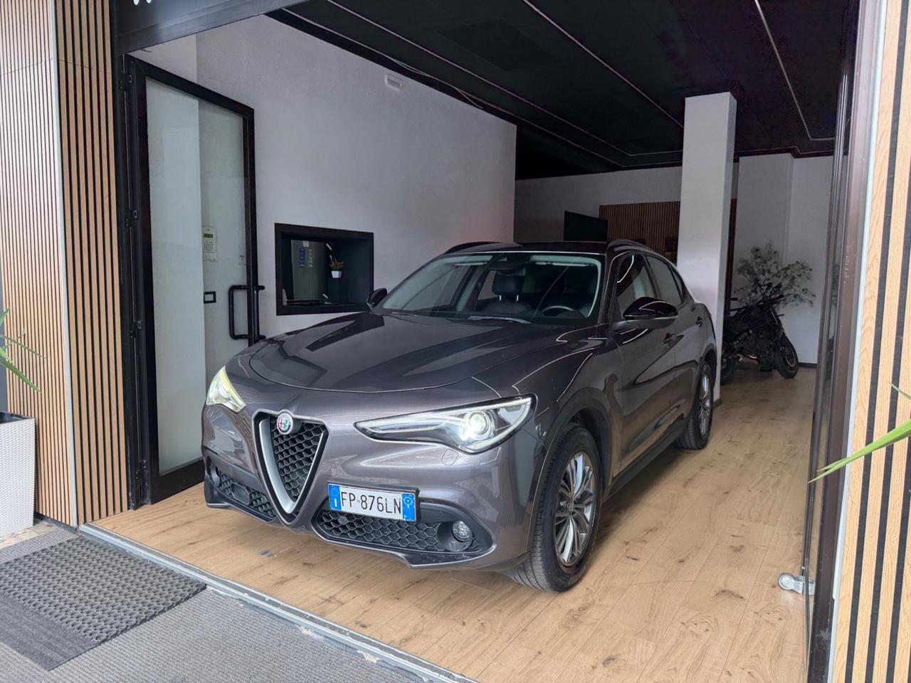 Alfa Romeo Stelvio 2.2 Turbodiesel 210 CV AT8 Q4 Business