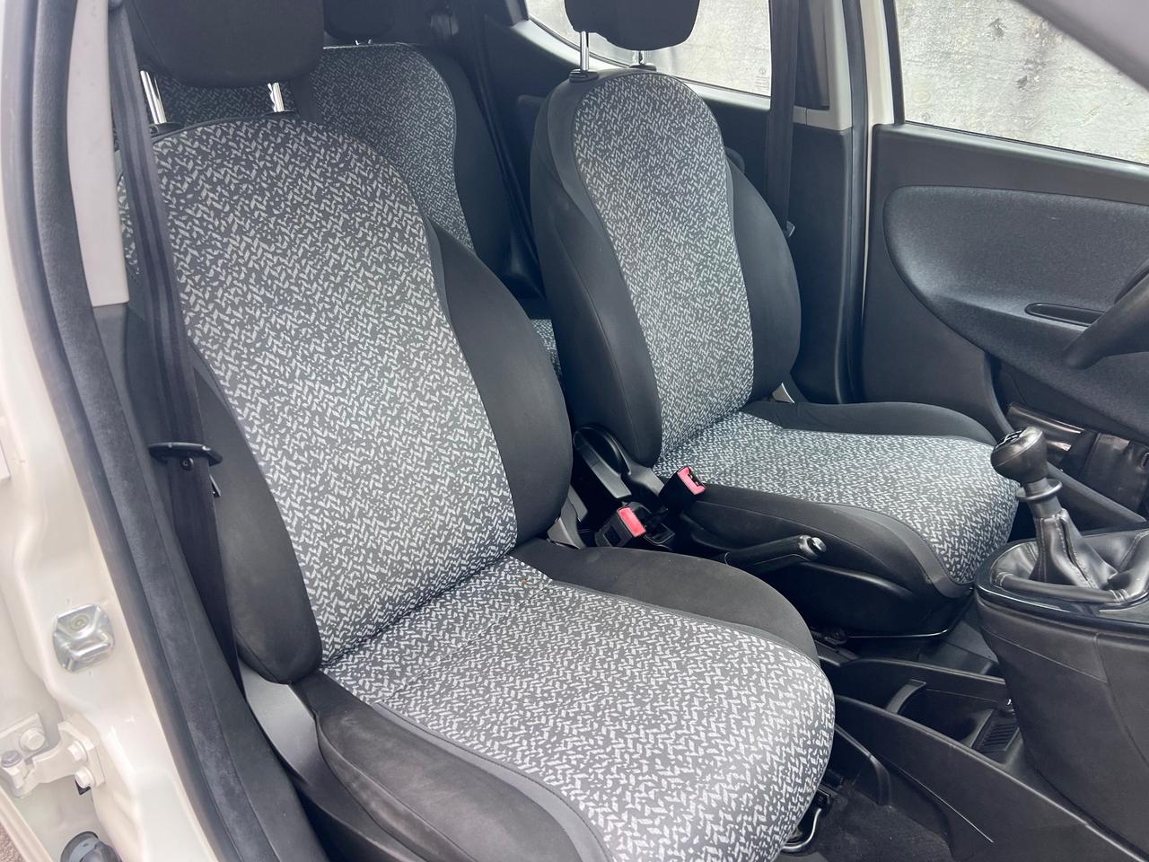 Lancia Ypsilon 1.2 69 CV 5 porte S&S Gold+Blockshaft