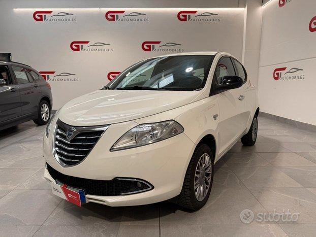 Lancia Ypsilon 0.9 TwinAir 85 CV 5 porte Metano Ec