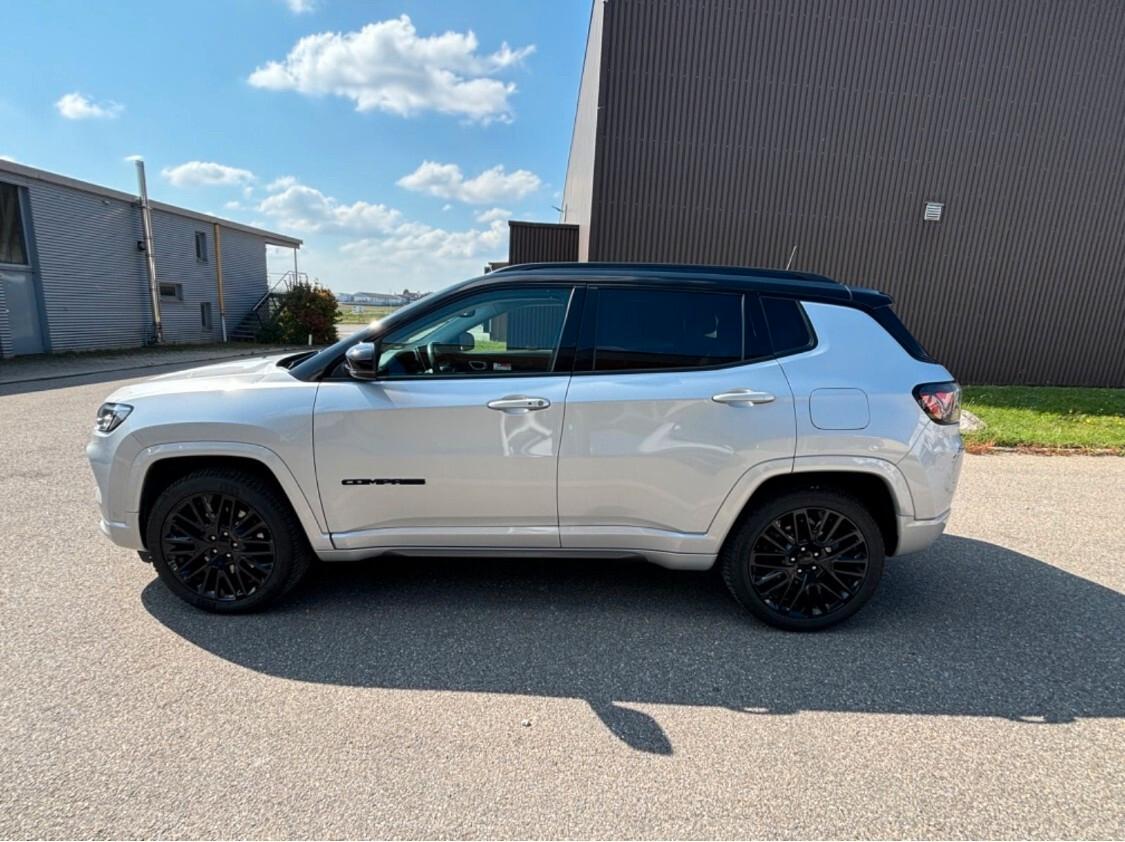 Jeep Compass 1.3 T4 179CV PHEV AT6 4xe S