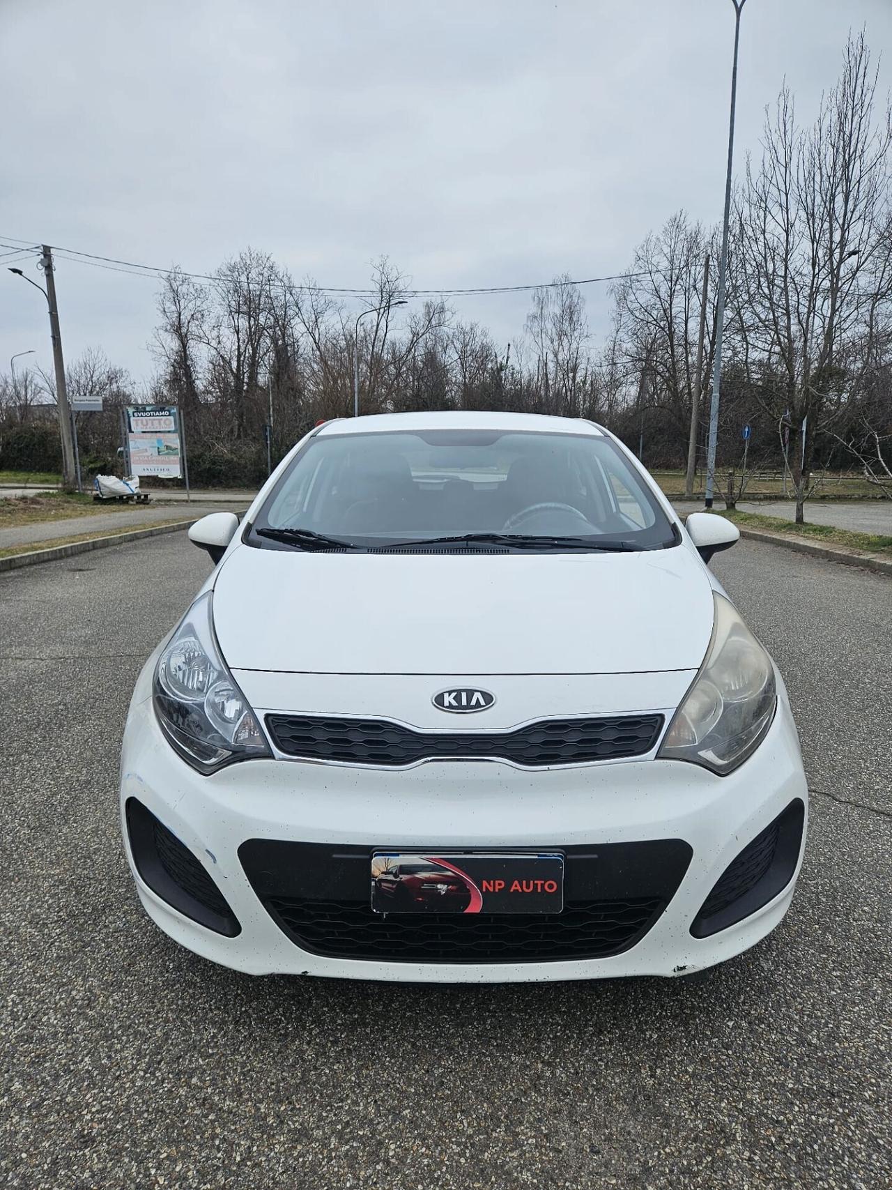Kia Rio 1.4 CRDi NEOPATENTATI
