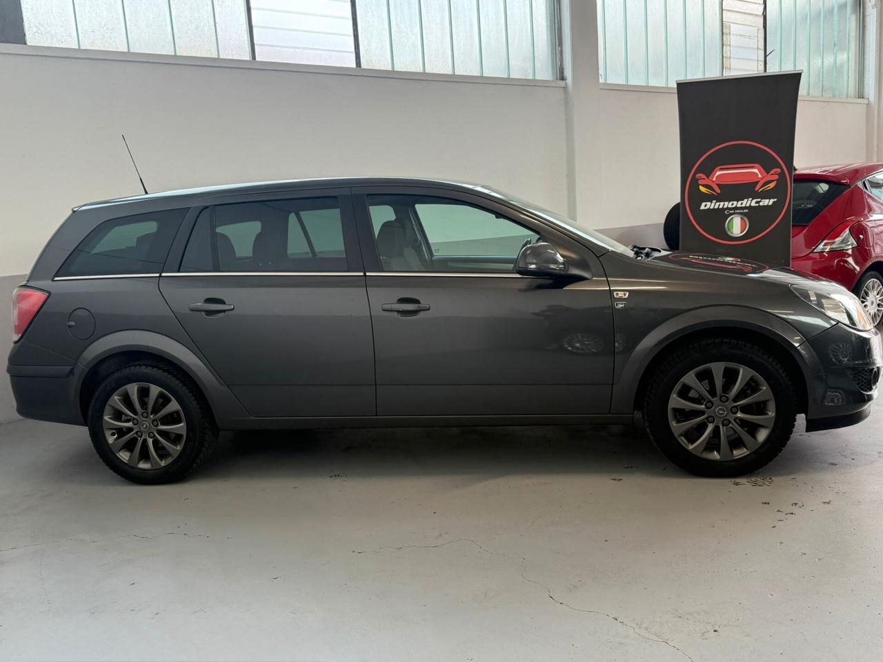 Opel Astra 1.6 16V GPL-TECH Station Wagon Edition