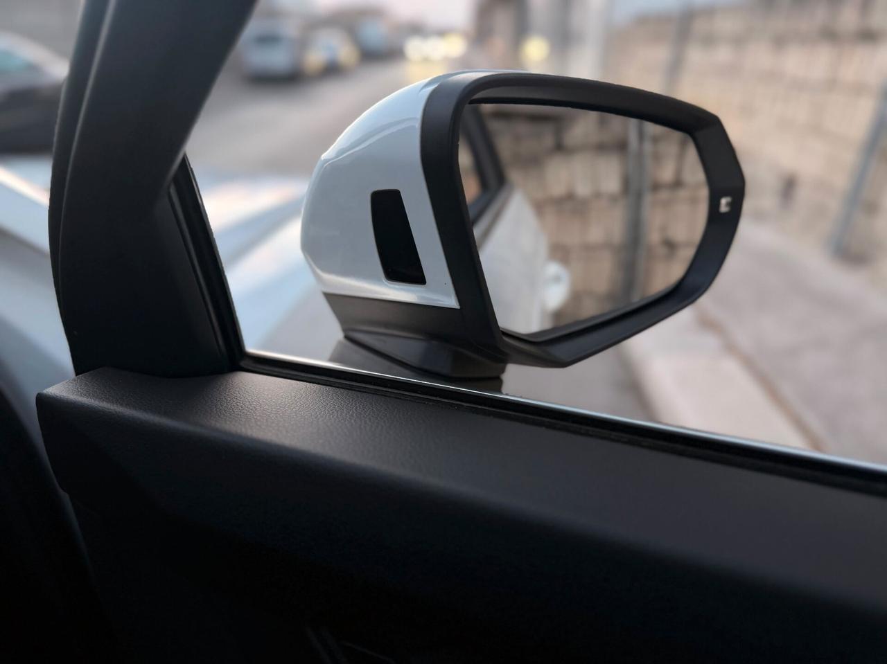 Audi Q3 35 TDI quattro S tronic/TETTO/PELLE/FULL