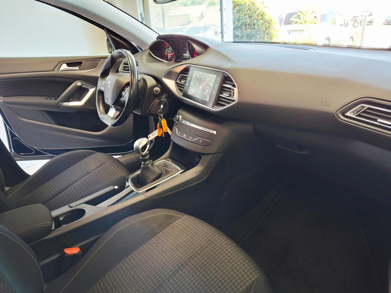Peugeot 308 BlueHDi 120 S&S SW Business