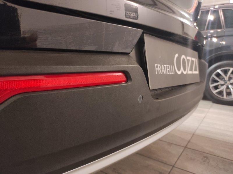 VOLVO XC40 (2017-->) - XC40 T5 Recharge Plug-in Hybrid Inscription Expression